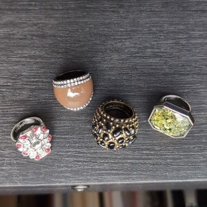 Women's fashion statement Rings, 4 rings